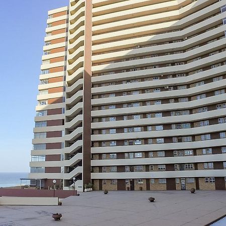 Shangri-La Beach Front Holiday Apartments Amanzimtoti Exteriör bild