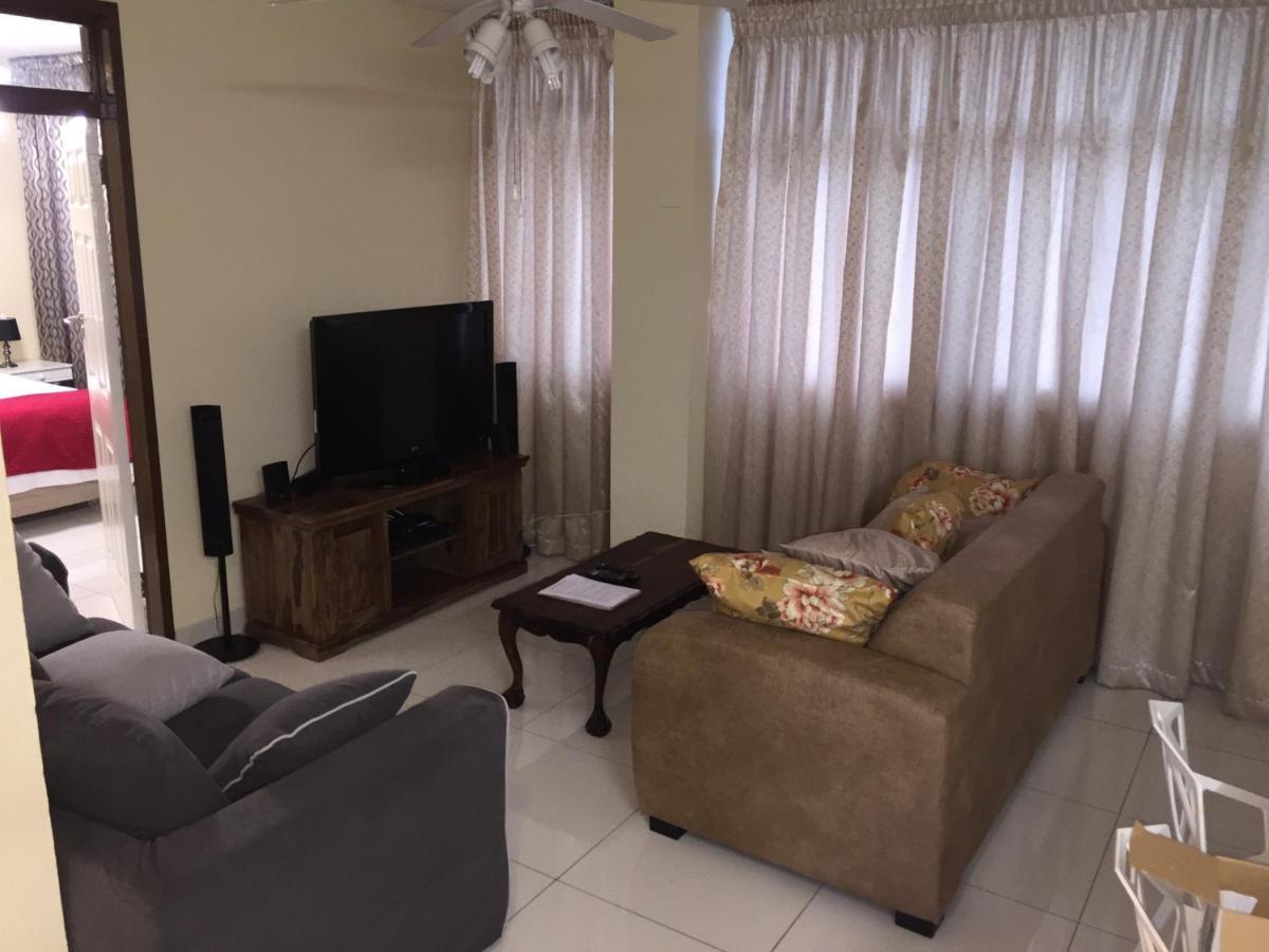 South Coast Beachfront Holiday Apartments Amanzimtoti Exteriör bild
