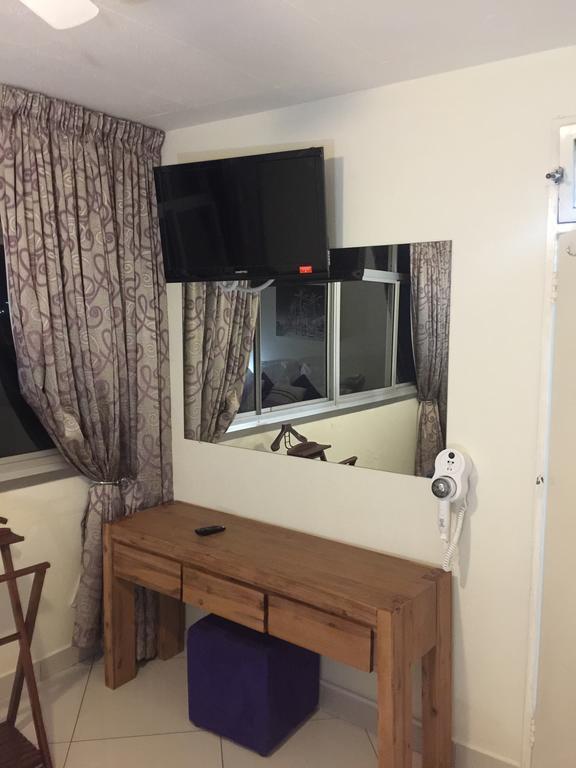 South Coast Beachfront Holiday Apartments Amanzimtoti Exteriör bild