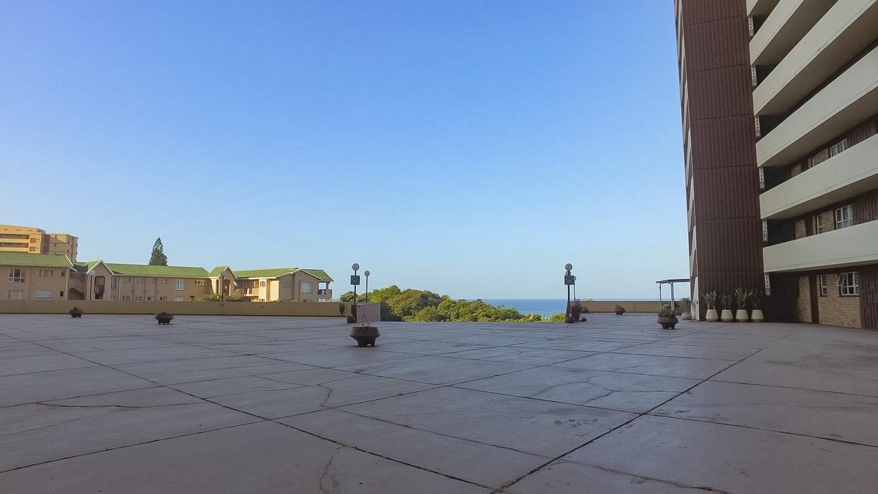 South Coast Beachfront Holiday Apartments Amanzimtoti Exteriör bild