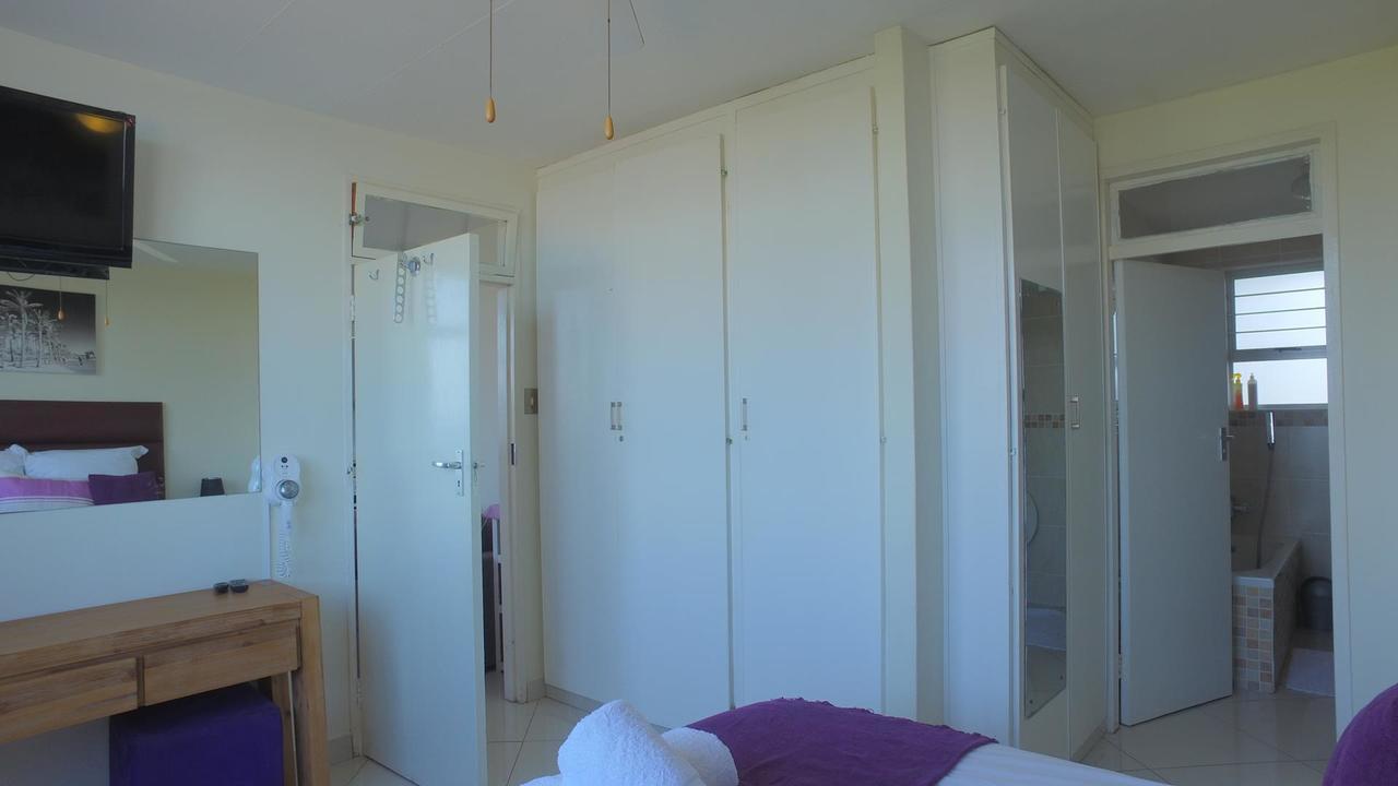 South Coast Beachfront Holiday Apartments Amanzimtoti Exteriör bild
