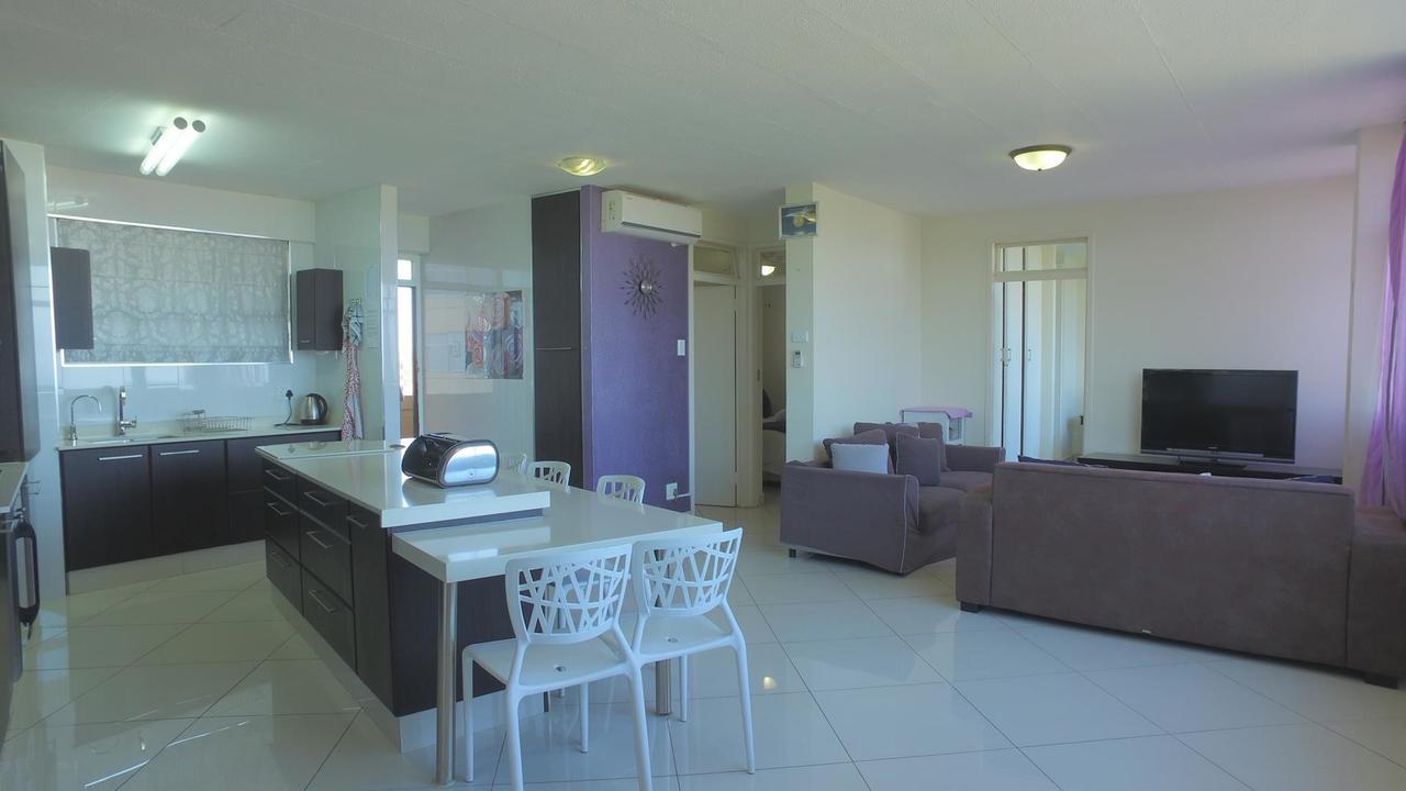 South Coast Beachfront Holiday Apartments Amanzimtoti Exteriör bild